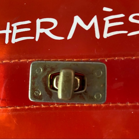 Hermès Vinyl Kelly Bag - Picture 4 of 16